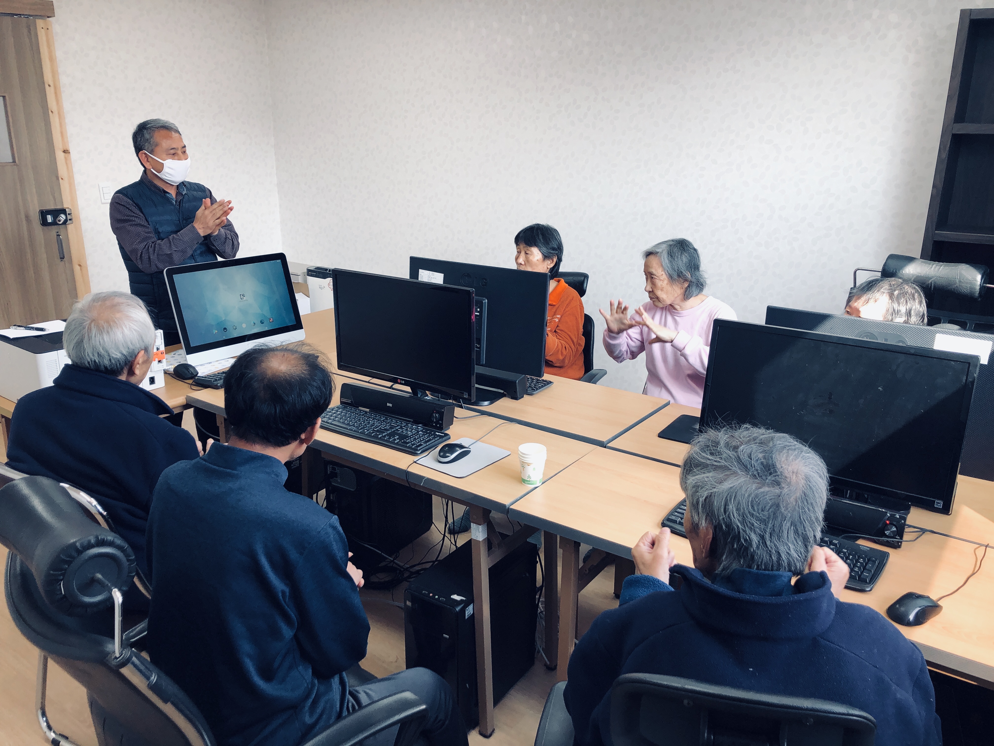 워밍업 및 생활이야기 나누기