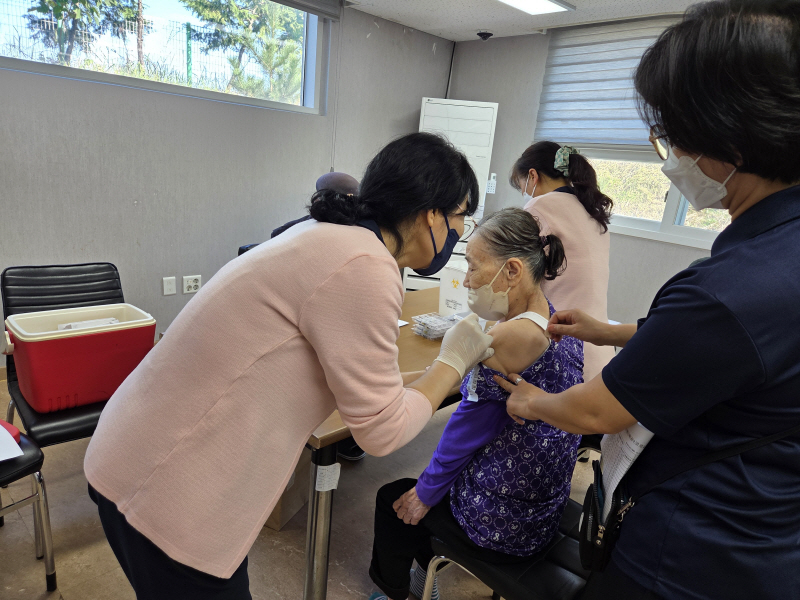 진산요양원, 생활인 예방접종·지역사회 적응·구직촉진신청 활동